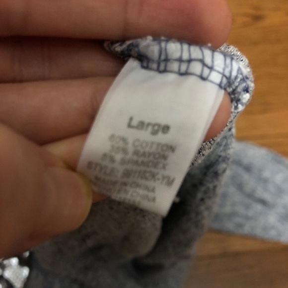 3/$10 - Sweater with sequin star size large - Picture 3 of 5